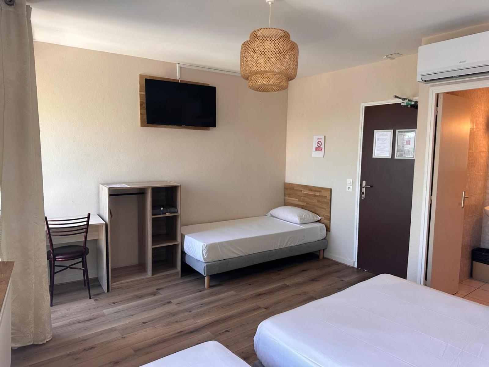 Hotel In Paris Aubervilliers Esterno foto