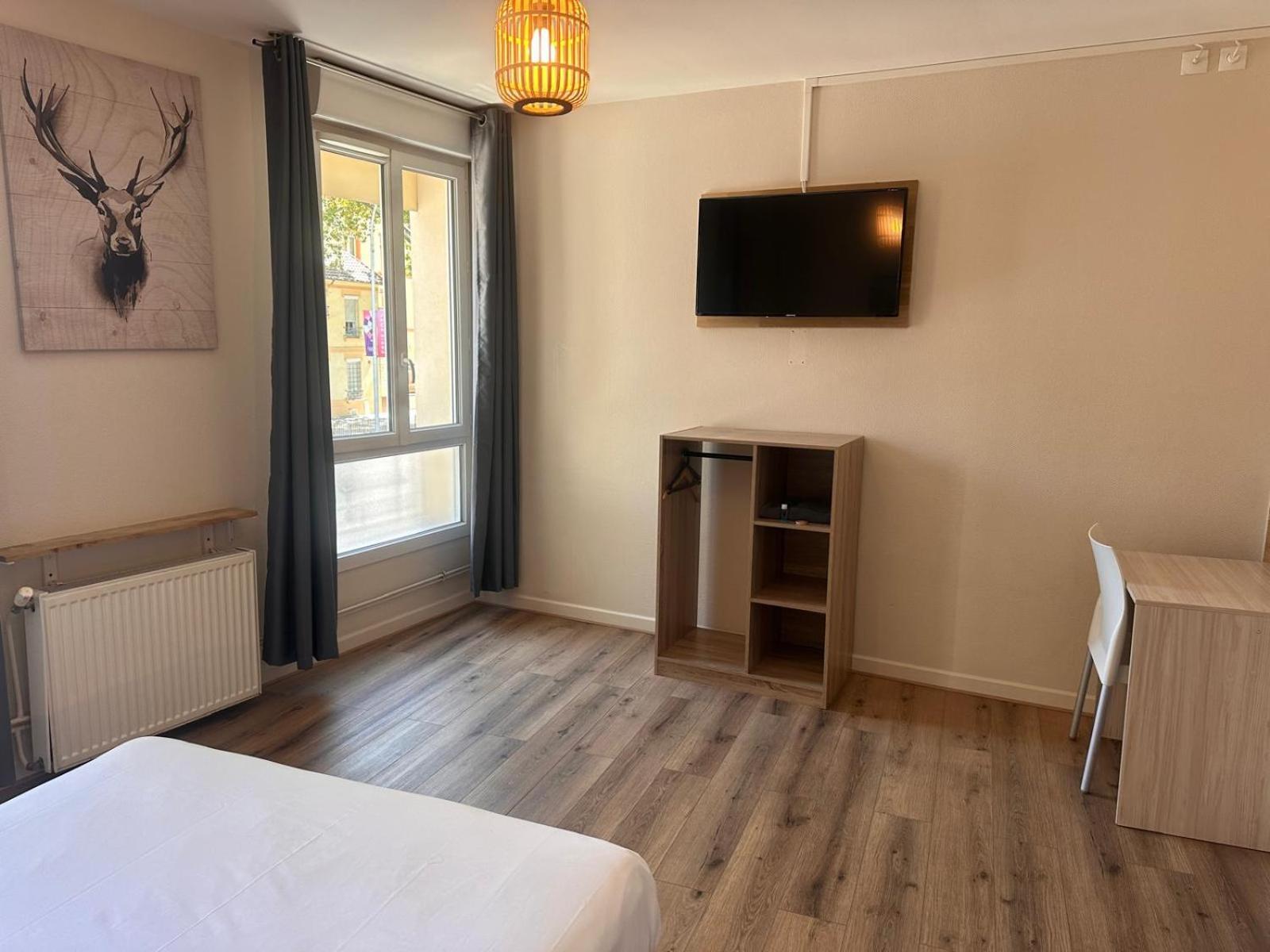 Hotel In Paris Aubervilliers Esterno foto